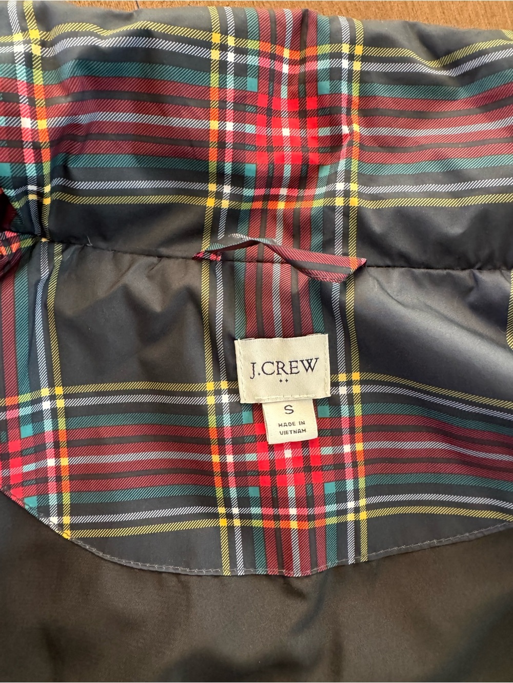 J.Crew Tartan Plaid Puffer Jacket Size S Black Red Gold Snap Zip - Picture 7 of 11